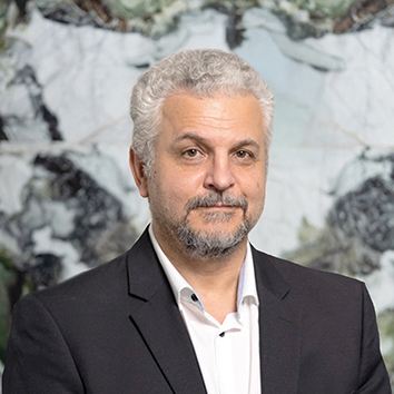 MUDr. Július Örhalmi, Ph.D., FASCRS, MBA